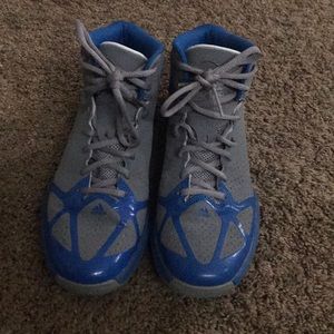 Athletic/ Basketball footwear